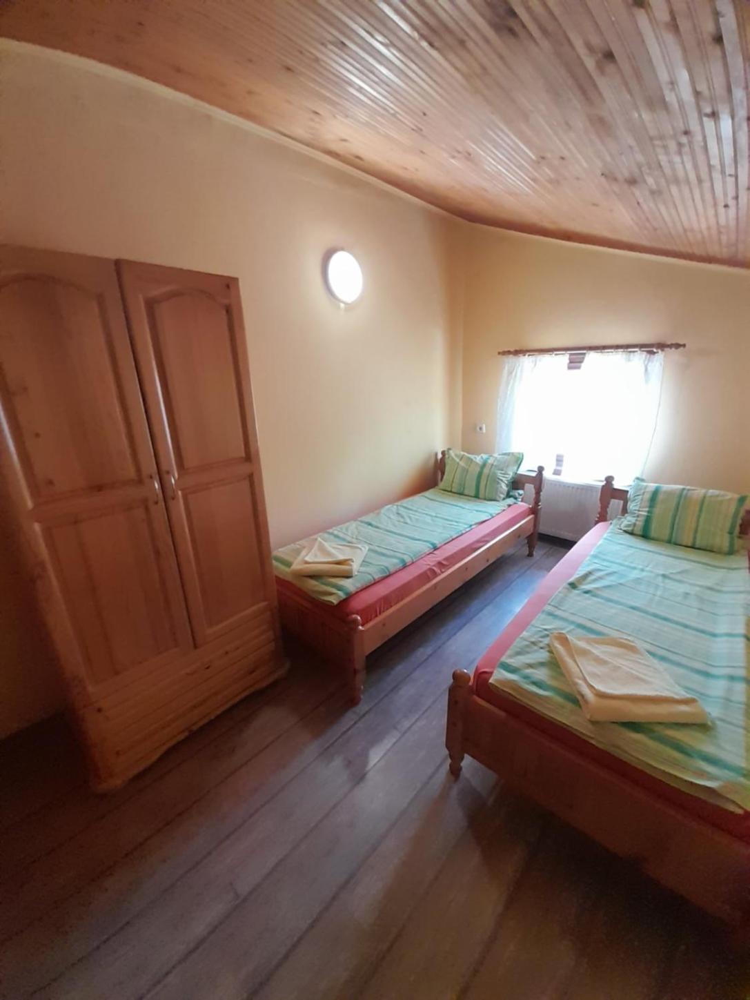 Guest House Lorian Madzhare Exterior foto